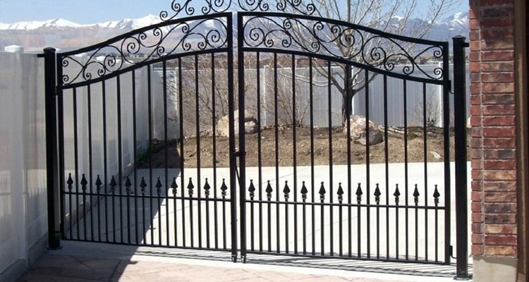 Electric Driveway Gate Installation in Lawndale